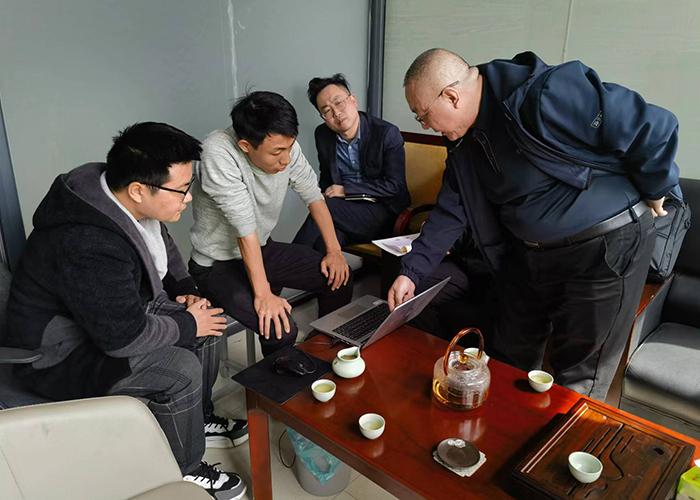 客戶(hù)來(lái)司考察